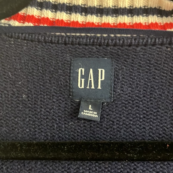 Gap Cardigan in nave blue with red and white lining, size women’s large - Picture 3 of 5